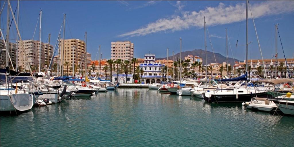 Casa Alegre Estepona Esterno foto